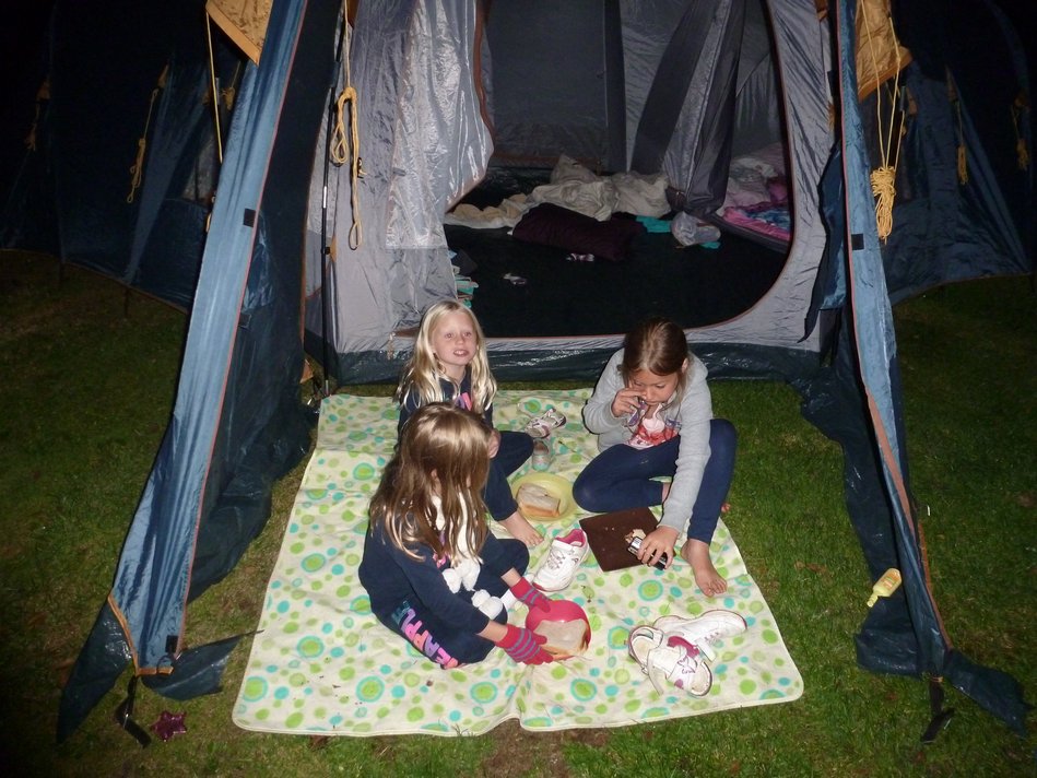 family_2012-08-31 21-32-37_camping